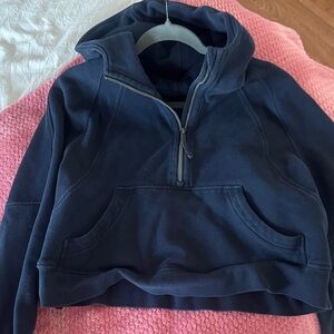 Navy Blue Lululemon Scuba M/L